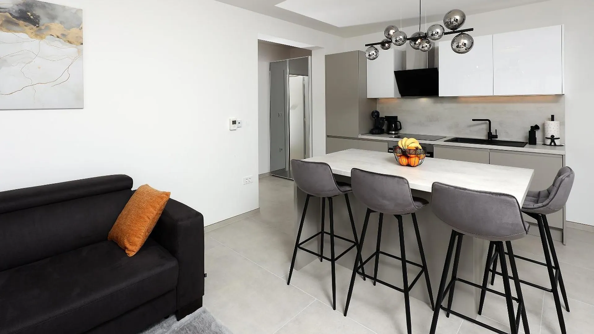 Apartments Silvi Lovran