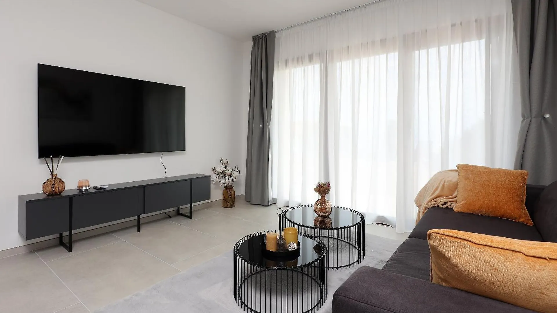Apartments Silvi Lovran
